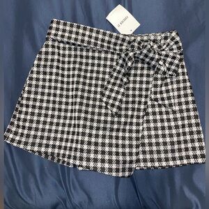 *NWT Forever 21 Woven Gingham Pattern Wrap Tie Skort